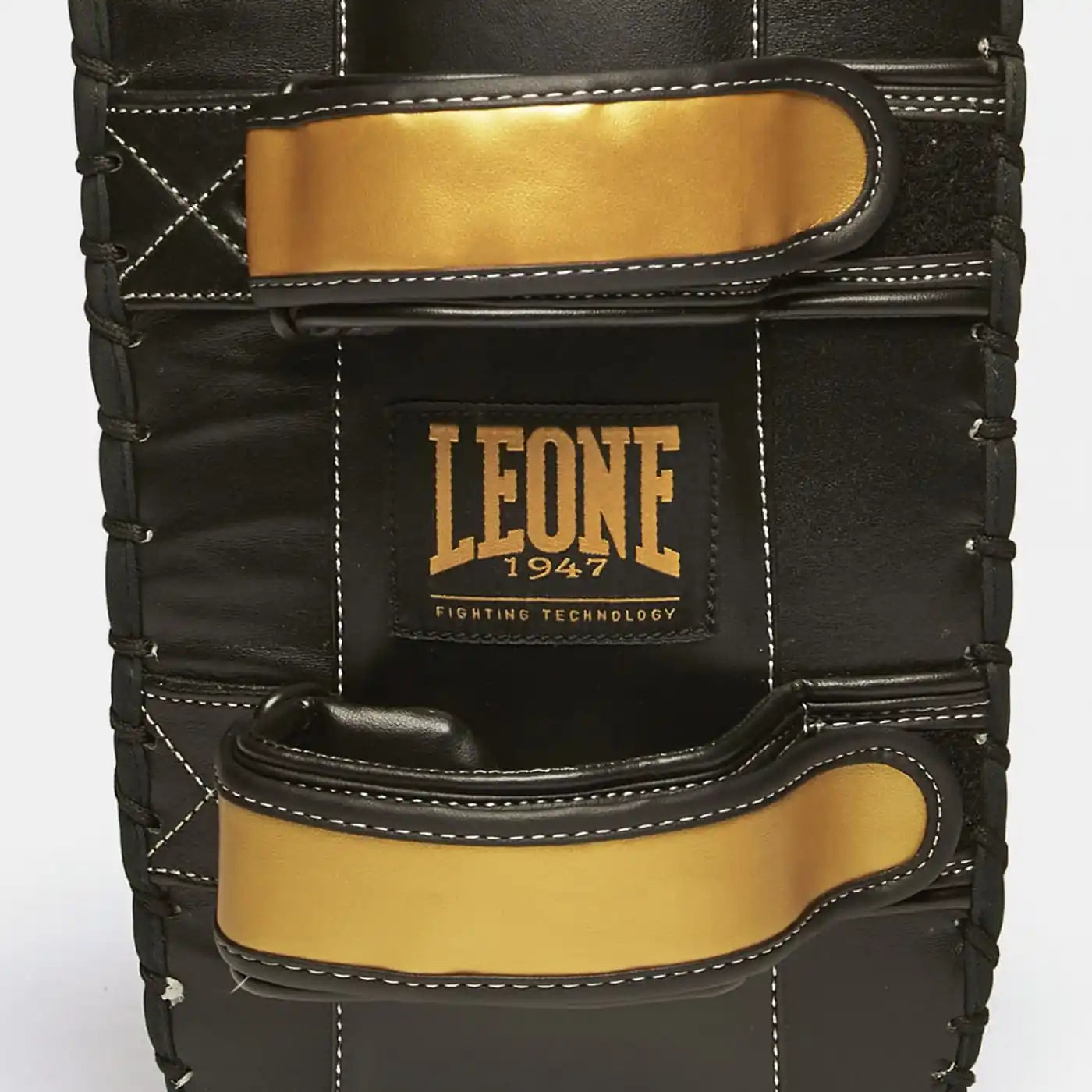 Leone 1947 Muay Thai Pratzen Power Line aus Büffelleder