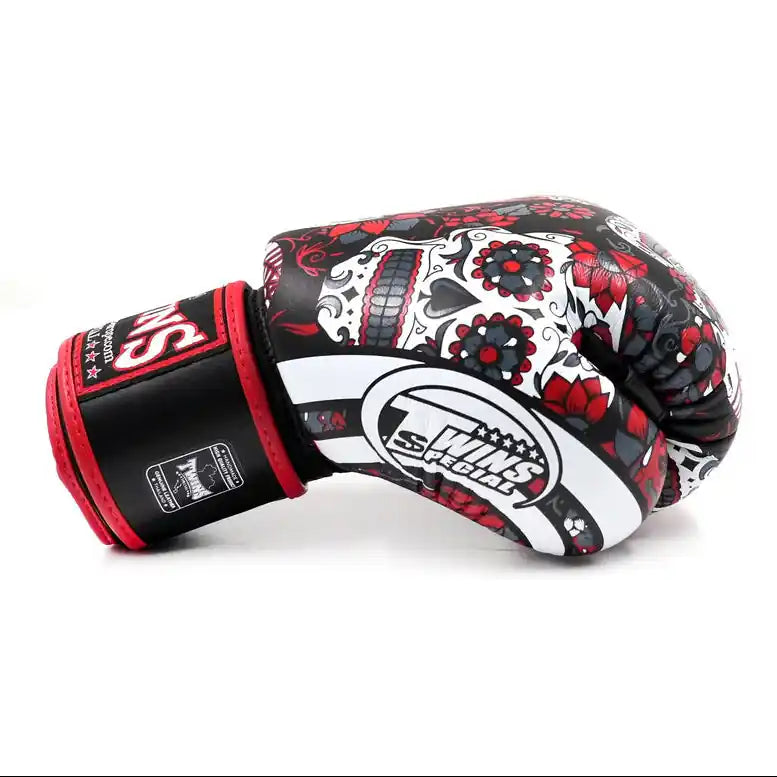 Twins Boxhandschuhe FBGVL 3 Skull Red