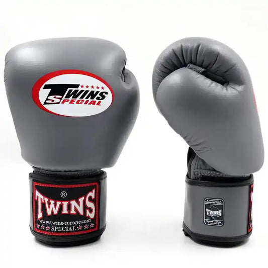 Twins Muay Thai Bundle 1 Grau