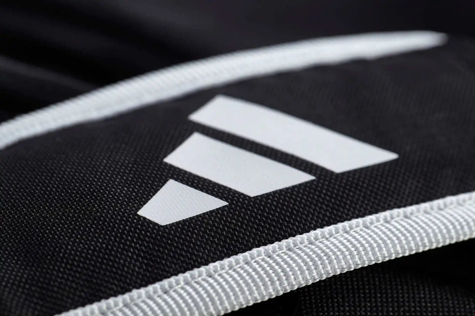 Adidas Sporttasche Taekwondo mit Westenhalter