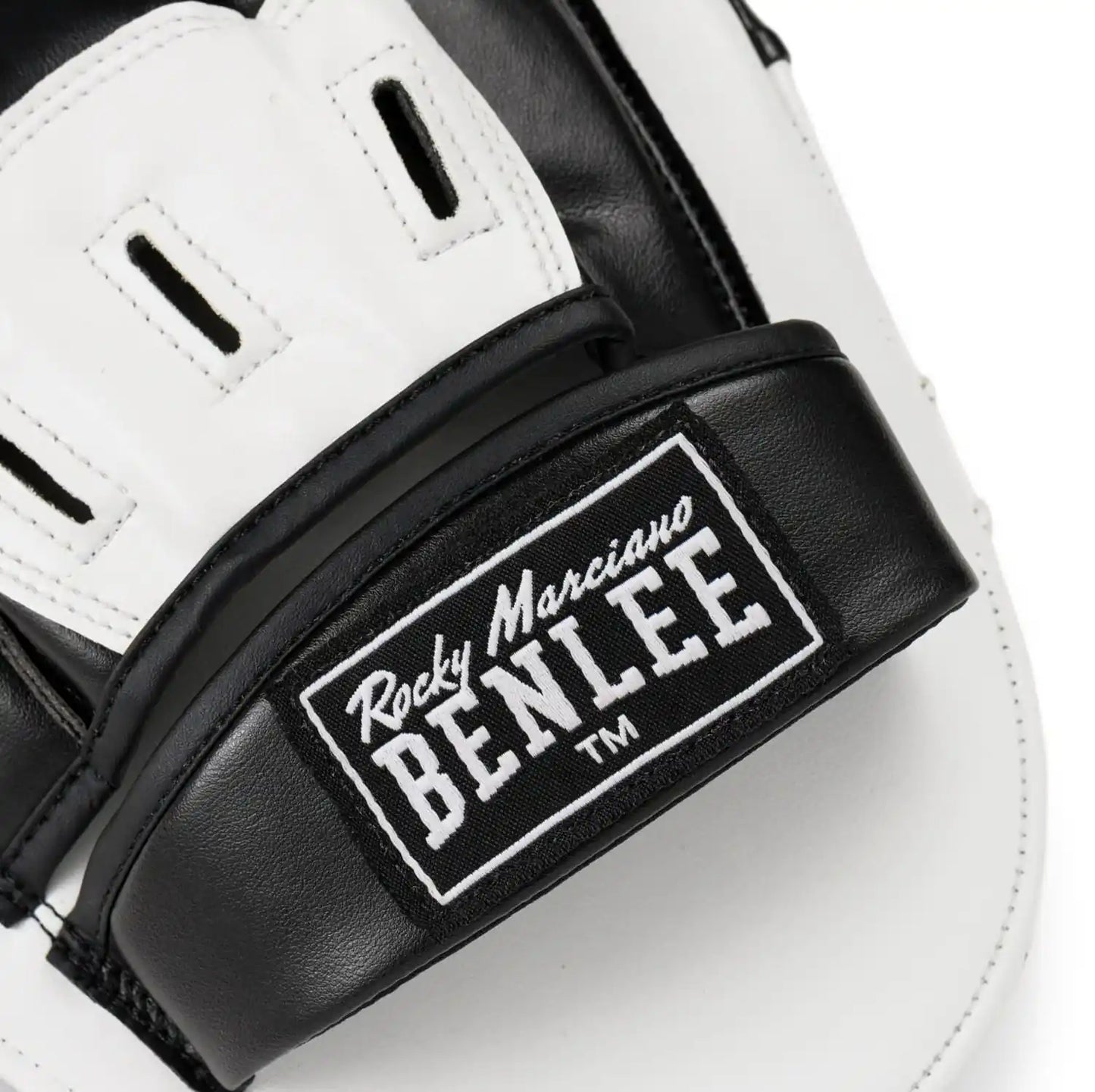 BENLEE Rocky Marciano Handpratzen Dewey Weiß