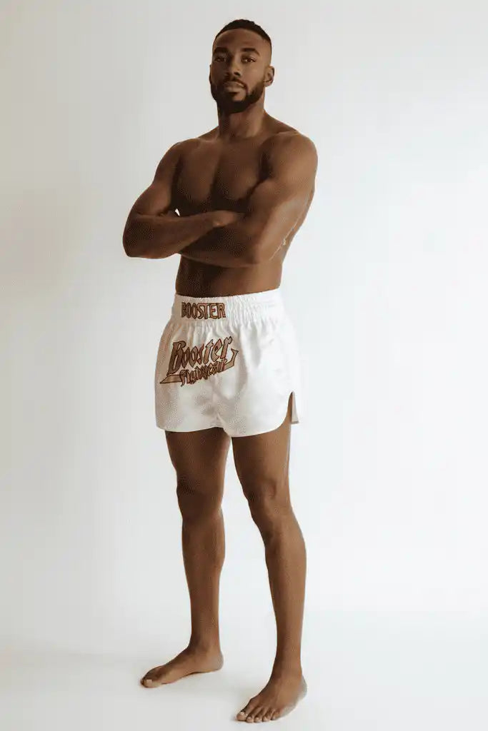 Booster Muay Thai Shorts Thunder Weiß/Gold