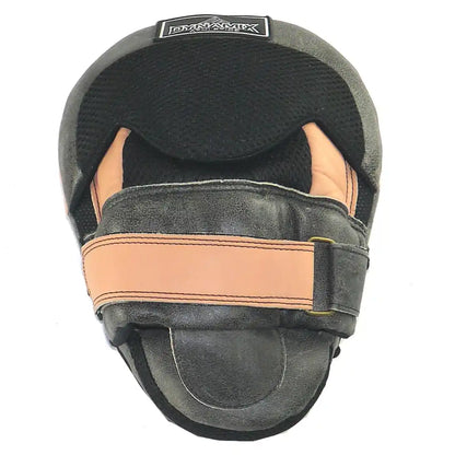 Dynamix Athletics Handpratzen Retro Leder