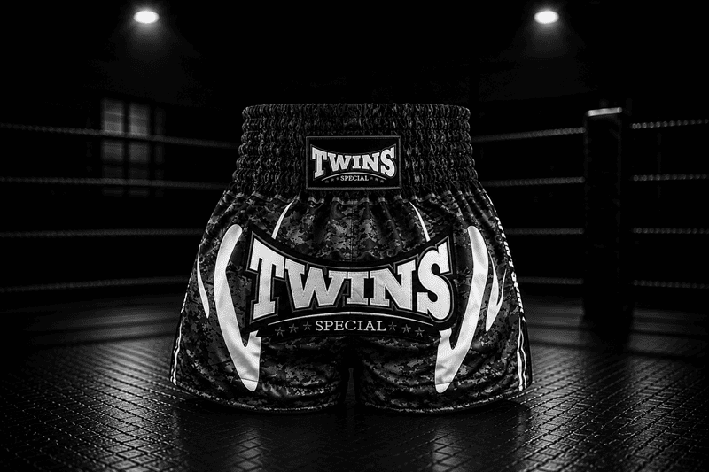 Muay Thai Shorts in einem Boxring