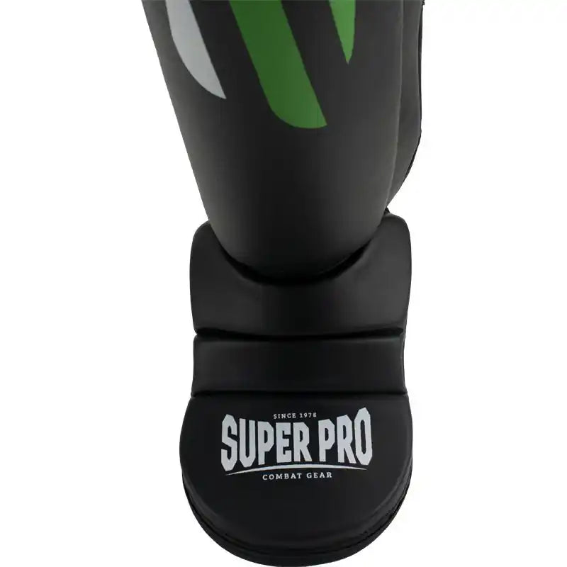 Super Pro Schienbeinschoner No Mercy Schwarz