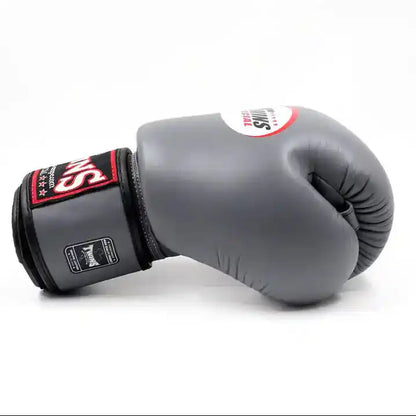 Twins Muay Thai Bundle 1 Grau